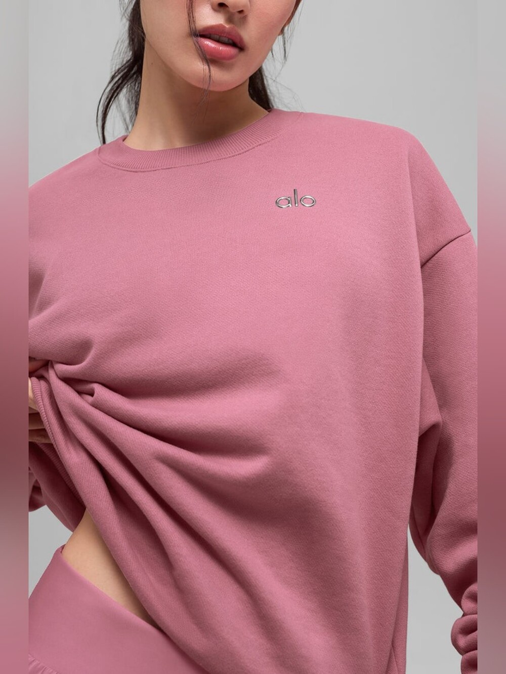Alo Yoga Accolade Crew Neck Pullover - Picture 2 of 5